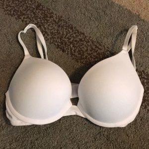 Victoria’s Secret “Pink” bra 34B